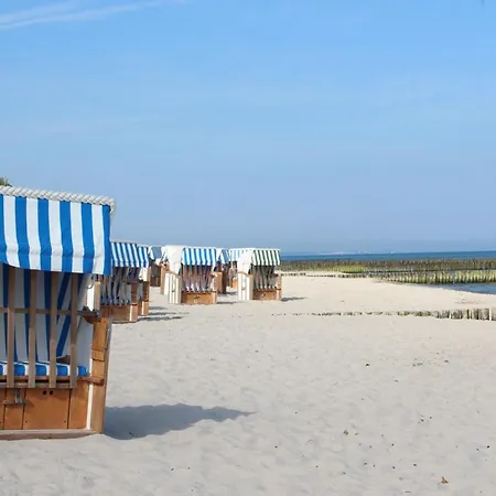 Holiday home Leuchtturm Im Ostseeidyll Am Waldrand Ostseebad Nienhagen
