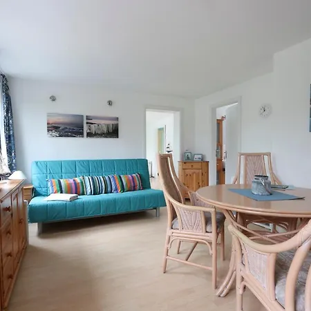 度假居 Leuchtturm Im Ostseeidyll Am Waldrand